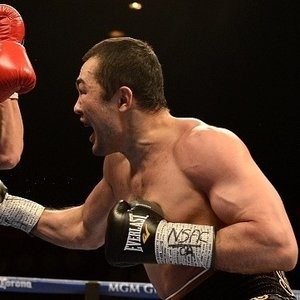 Beibut Shumenov vs B.J. Flores Odds have Shumenov -600 with 60% Boxing Predictions on the betting favorite